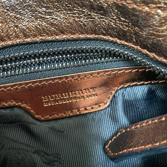 Burberry bag. Bronze studded - Picture 5 of 8